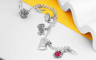 Charms & Charm Bracelets